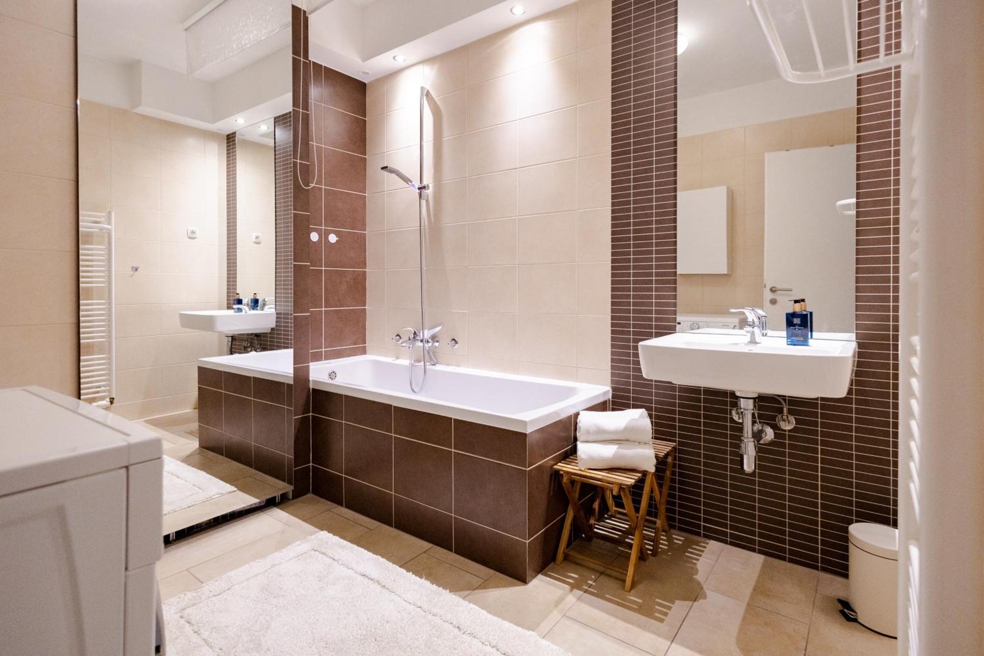 Waterfall Apartment - Cozy Mountain Retreat Kranjska Gora Eksteriør bilde